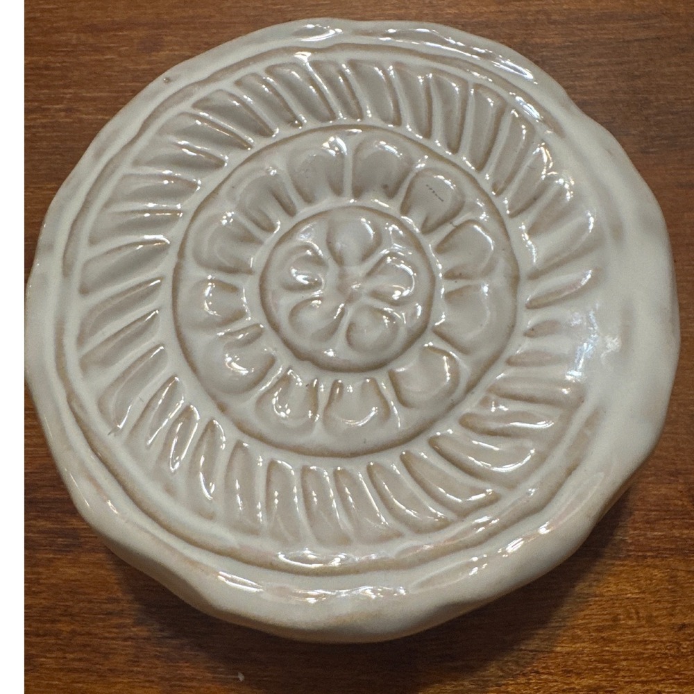 Vintage Cream Ceramic Footed Trivet Embossed Floral Round Plant Stand 4.5in
